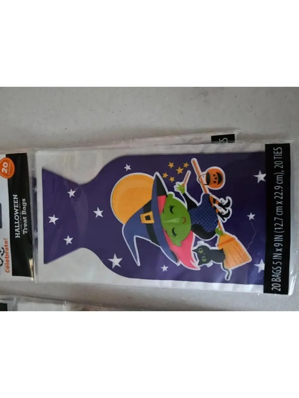 Get ready for Halloween with this fun bundle of 6 unopened treat-bag packs! Perf